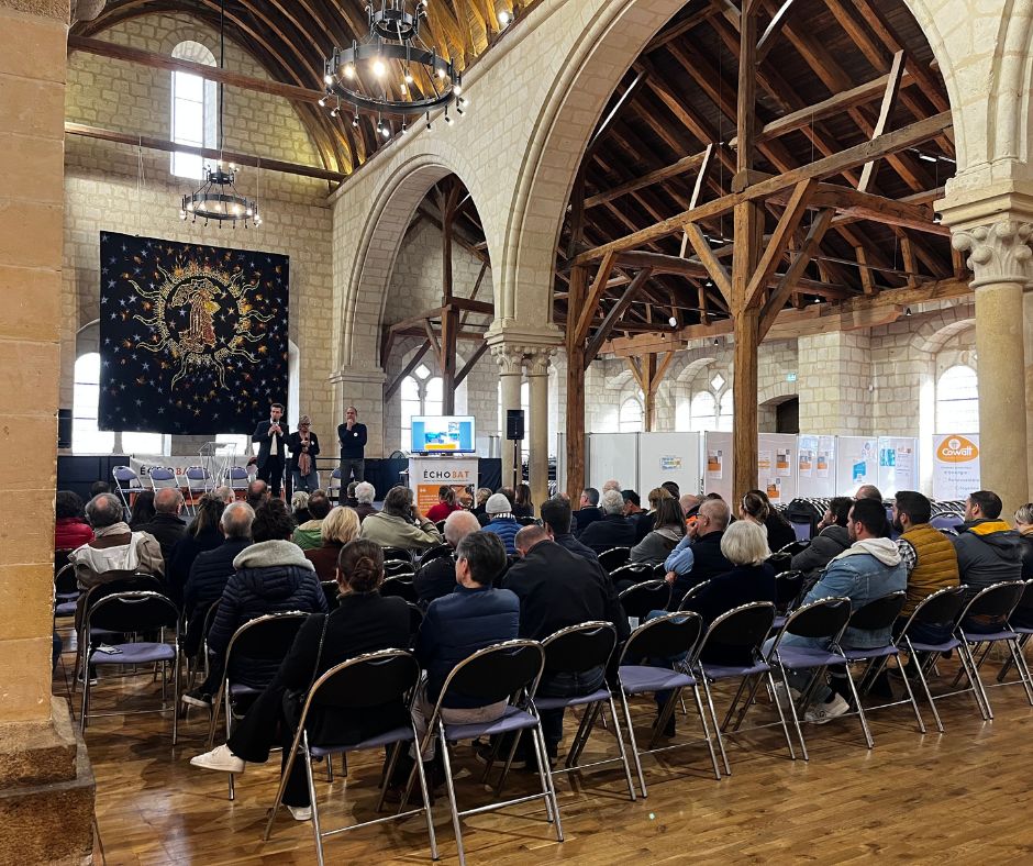 300 participants à la Journée de l'écoconstruction locale et solidaire ÉCHOBAT à Angers !